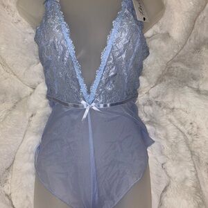 Oh La La Cheri Lace Romper Teddy Brunnera Blue Deep Plunge L/XL NWT